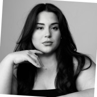 Elizabeth Hayes Email