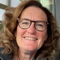 Anke van Den Berghe Email