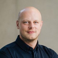 Hans-Juergen Griesbacher Email