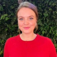 Karoline Lund Email