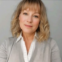Liz Oshins Email & Phone Number