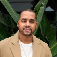 United Talent Agency Employee Robert Gibbs's profile photo