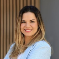 Mayra Teixeira Email