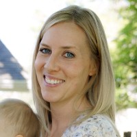 Lauren Kapuranis Email & Phone Number