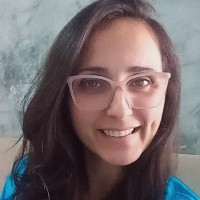 Charlene Oliveira Email
