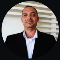 Fábio Mendes Email
