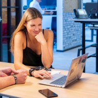 Sinja Joneleit Email