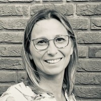 Katarzyna Szacka Email
