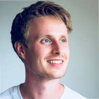 Aron Maij Email