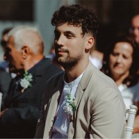 Alex Tóth Email