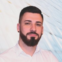Julian Becker Email