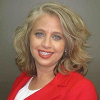 Waterfall Bank Employee Leslie Lender's profile photo