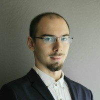 Luca Petrescu Email