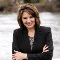 Mid Penn Bank Employee Tina Dinger's profile photo