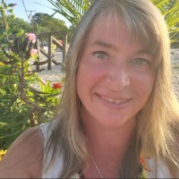 Roxanne Ardary Email & Phone Number