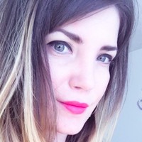 Iulia Cumpanasu Email