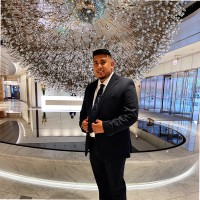 Finzer Roller, Inc. Employee Julian Luna's profile photo