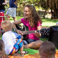 Tracy Kahn Email & Phone Number