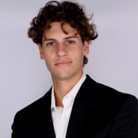 Stitch Studio Employee Ari Bren's profile photo