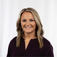 Kelsey Mount Email & Phone Number