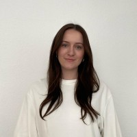 Fabienne Gürth Email