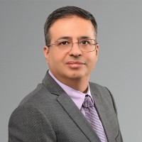 Email e telefono di Vicky Bhatia