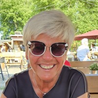 Dagmar B. Email