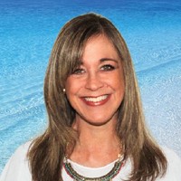 eXp Realty Employee Thais Lopez's profile photo