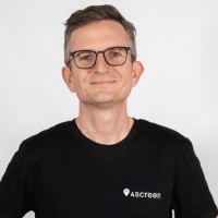 4.screen Employee Mikolaj Niedzwiecki's profile photo