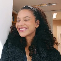 Alana Santos Email