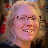 Shelly Hansen Email & Phone Number