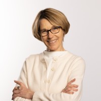 Suzanne Martin Email & Phone Number