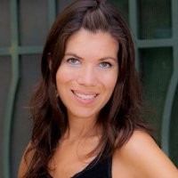 Claudia Mundlos Email & Phone Number