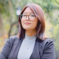 Chloe Chang Email