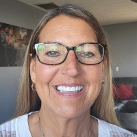 Lizette Hnatuk Email & Phone Number