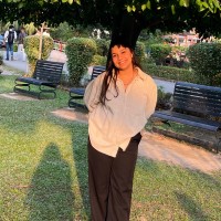Anushka Kukreti Email