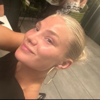 Sofie Giessing Email