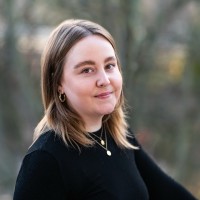 Kristina Neuhäuser Email