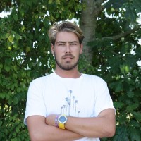 SURF SESSION Employee Victor Ochin's profile photo