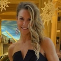 Sara Brecht Email & Phone Number