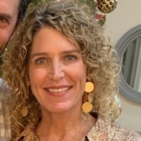 Saskia Wilder Email & Phone Number