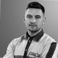Dominik Wörzler Email