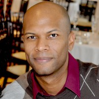 Multi Sales Employee Rolando Petit's profile photo