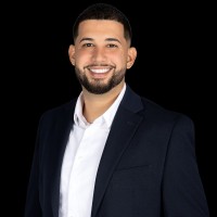 Remax Select Group  Employee Cesar Junior Caban's profile photo