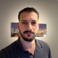 Cláudio Oliveira Email