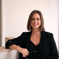 Núria Vellvé Email