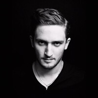 Michał Gołek Email