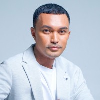 Planet Surf Employee Juanito Alfa's profile photo