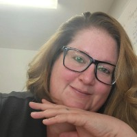 Illinois Office of Statewide Pretrial Services Employee April Felton's profile photo