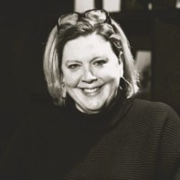 Deezer Employee Valérie Bernard's profile photo